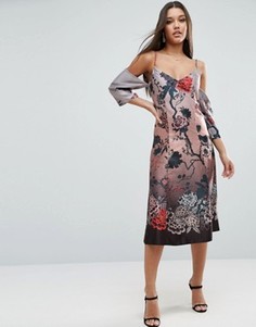 Платье с открытыми плечами и цветочным принтом ASOS - Мульти
