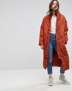 Длинная дутая куртка со съемными варежками ASOS - Красный