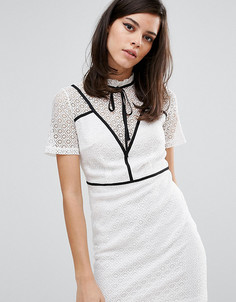 Платье-футляр с контрастной вставкой и завязкой Fashion Union Petite Gerrard - Белый