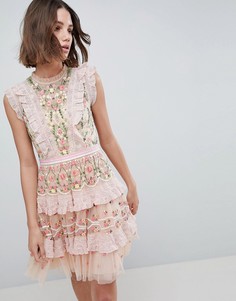Платье мини с высоким воротом и вышивкой Needle & Thread - Розовый