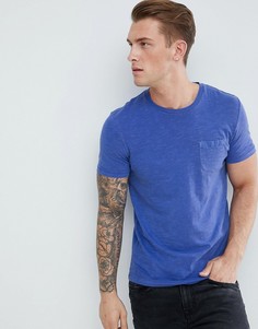 Ярко-синяя футболка с карманом Celio - Синий