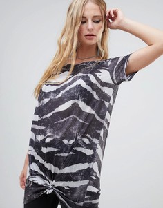 Платье-футболка с принтом зебра и декоративным узлом Religion - Серый