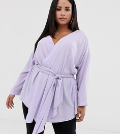 Сиреневая блузка с запахом и завязкой на талии PrettyLittleThing Plus - Фиолетовый