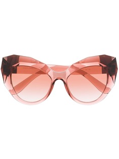 Dolce & Gabbana Eyewear солнцезащитные очки в массивной оправе кошачий глаз