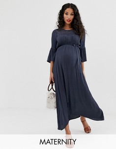 Фактурное платье макси для беременных с кружевной отделкой Mamalicious-Синий Mama.Licious