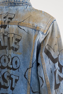 Джинсовая куртка с грязным эффектом и надписями Off White