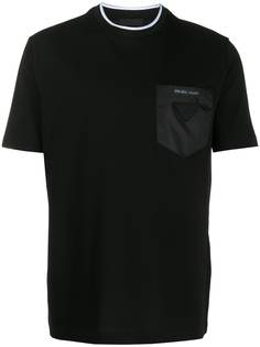 Prada футболка с карманом и логотипом