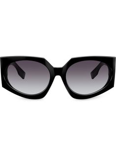 Burberry Eyewear солнцезащитные очки в массивной оправе