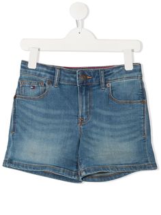 Tommy Hilfiger Junior джинсовые шорты с эффектом потертости