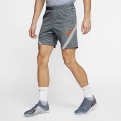 Мужские футбольные шорты Nike Dri-FIT Strike
