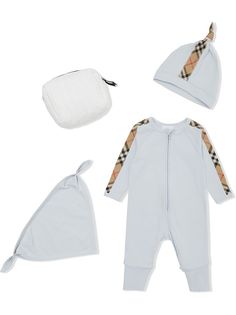 Burberry Kids комплект из комбинезона, шапки и нагрудника в клетку