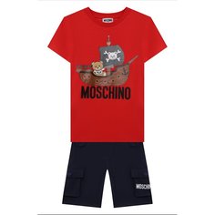 Комплект из футболки и шорт Moschino