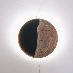 Светильник из дуба и эпоксидной смолы (wowbotanica) коричневый 2 см.