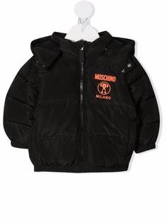 Moschino Kids пуховик с капюшоном и логотипом