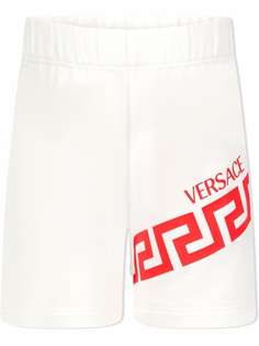 Versace Kids спортивные шорты с логотипом и узором Greek Key