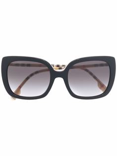 Burberry Eyewear солнцезащитные очки в квадратной оправе