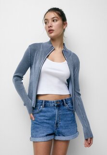 Джинсовые шорты PULL&amp;BEAR, синий