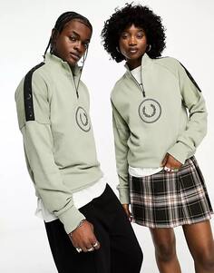 Свитшот Fred Perry Unisex Circle Branded Half Zip, светло-зеленый