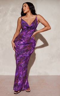 PrettyLittleThing Фиолетовое тканое платье макси с воротником-хомутом и абстрактным принтом