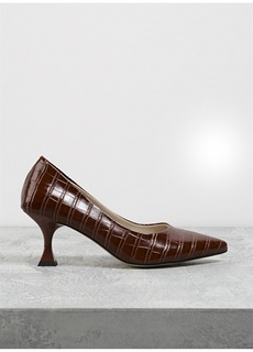 Светло-коричневые женские туфли на каблуке Fabrika ФАБРИКА