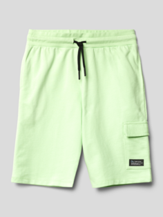 Спортивные шорты с принтом этикетки Staccato, светло-зеленый