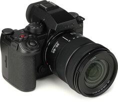 Полнокадровая беззеркальная камера Panasonic Lumix S5M2X с объективом 20–60 мм