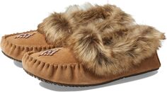 Тапочки Street Moccasin Manitobah Mukluks, цвет Oak/Chene Suede 2