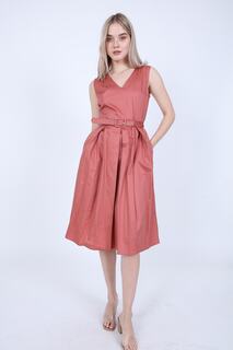 Детальное платье с поясом и V-образным вырезом без рукавов Vitrin, розовый