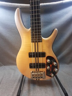 Басс гитара Cort A4 Plus FMMH OPN Artisan Series Figured Maple/Mahogany 4-String Bass Open Pore Natural