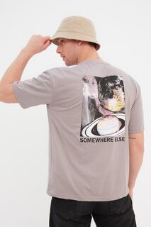 Серая мужская футболка свободного/повседневного кроя с круглым вырезом и коротким рукавом с космическим принтом Trendyol, серый