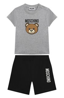 Комплект из футболки и шорт Moschino