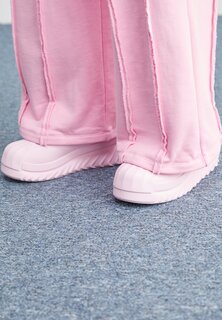 Резиновые сапоги Adifom Superstar Boot adidas Originals, цвет clear pink/core black