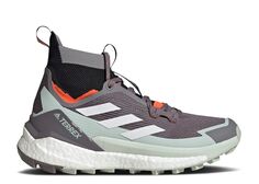 Кроссовки adidas Wmns Terrex Free Hiker 2 &apos;Trace Grey Crystal White&apos;, серый