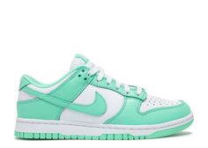 Кроссовки Nike Wmns Dunk Low &apos;Green Glow&apos;, зеленый