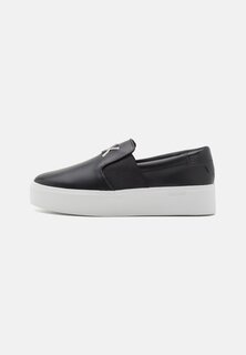 Тапочки FLATFORM CUP Calvin Klein, цвет black