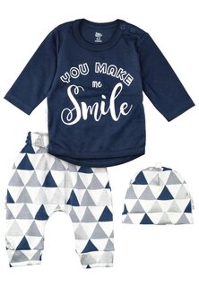 Шапка-бини SET Baby Sweets, цвет white grey dark blue