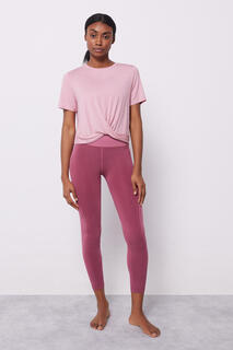 Розовая футболка из струящегося материала из модала Dash and Stars, розовый