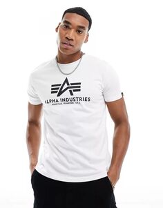 Белая футболка с логотипом на груди Alpha Alpha Industries