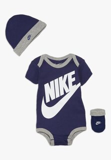 Боди FUTURA LOGO HAT BOOTIE BABY SET Nike Sportswear, цвет blue void