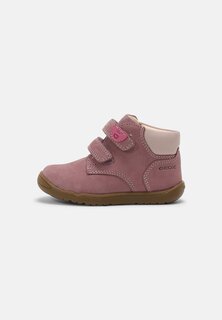 Туфли Первые шаги Macchia Girl Geox, цвет dark pink