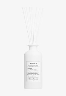 Ароматическая свеча Replica Autumn Vibes Diffuser Maison Margiela Fragrances, цвет autumun vibes